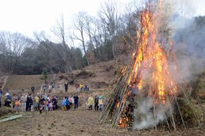 as-140202どんど焼き (28)